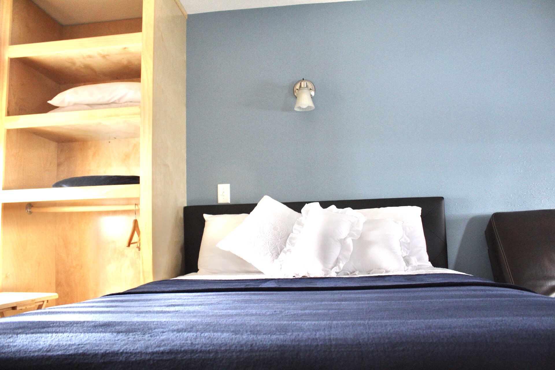 Lakes Inn — gallery preview 3