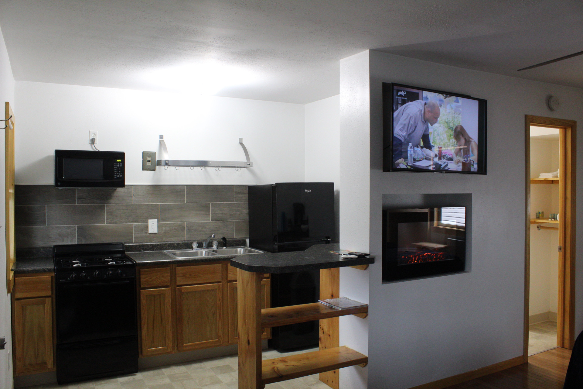 Lakes Inn — photo 19 of 29
